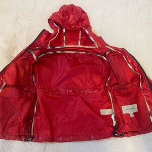 Burberrys red windbreaker, size 6, 116cm. New without tag